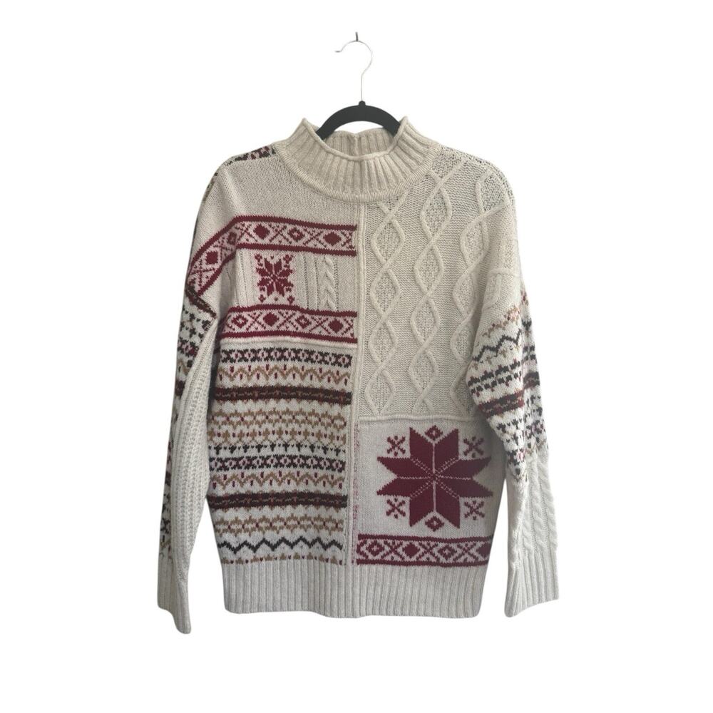 American Eagle Outfitters Cream and Red Turtleneck Sweater